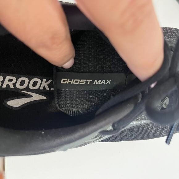 Brooks Ghost Max Womens Sneakers Size 8EE Extra Wide Black Athletic Running Gym - Picture 9 of 10